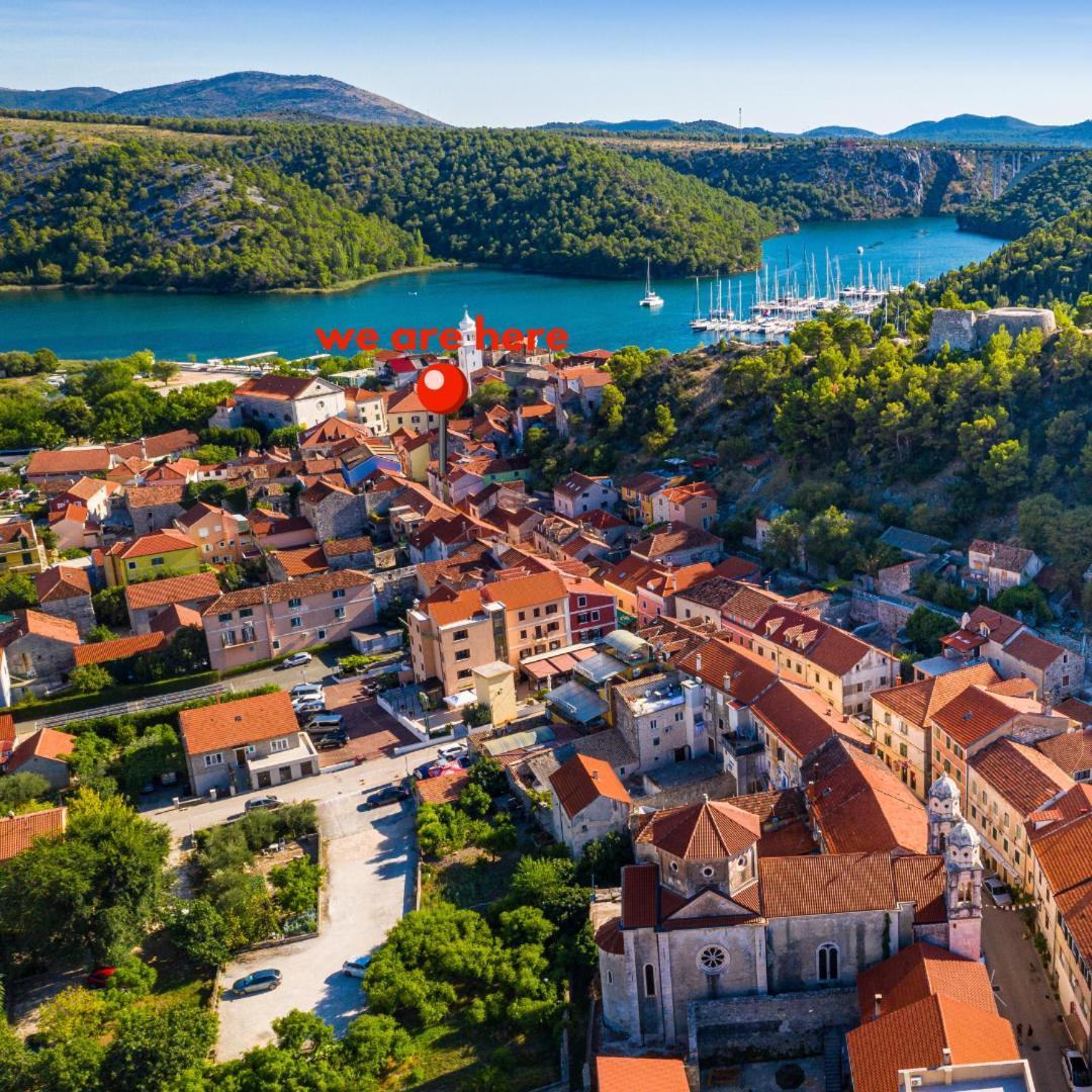 Mediterranean Terrace Apartment With Bikes & Sup Skradin Exterior photo